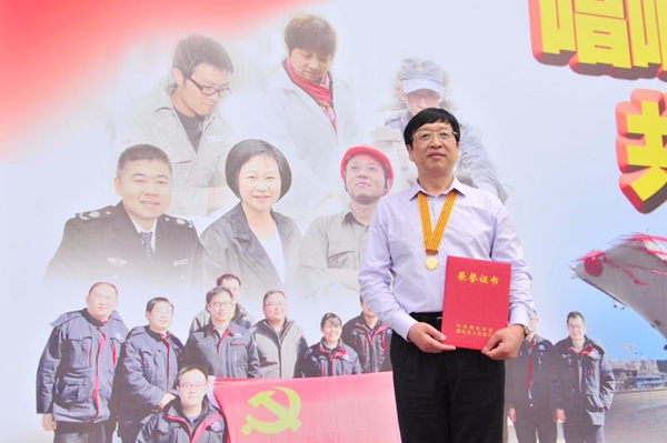 刘总_副本.jpg 刘总_副本.jpg