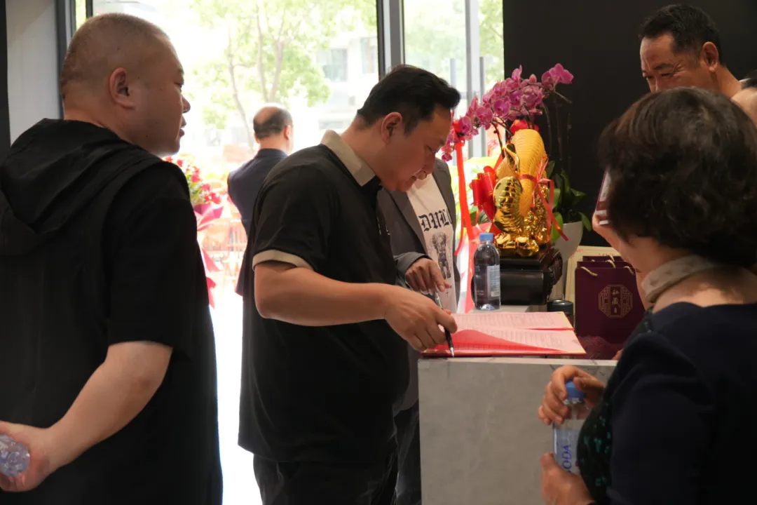 640 (2).webp.png 640 (2).webp.png